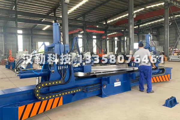 正確安全的使用拉彎?rùn)C(jī)，看這里