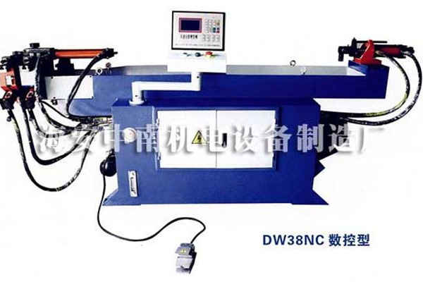 彎管機的優(yōu)勢特點，不看虧大了！